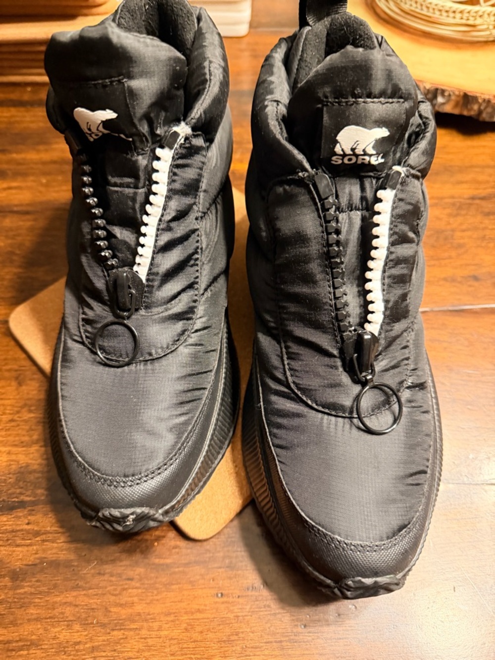 Sorel Women's Black Winter Zip-Front Boots